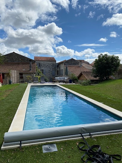Mondial Piscine MB CONSTRUCTIONS, Pisciniste à Royan