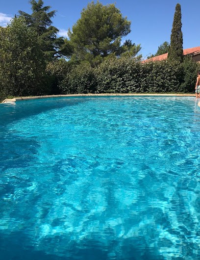 LN SERVICES, contrat de Nettoyage Piscine, particuliers, copropriétés, Pisciniste à Saint-Raphaël
