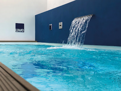 U.w.e.france, Magasin De Matériel Pour Piscines au Bardon