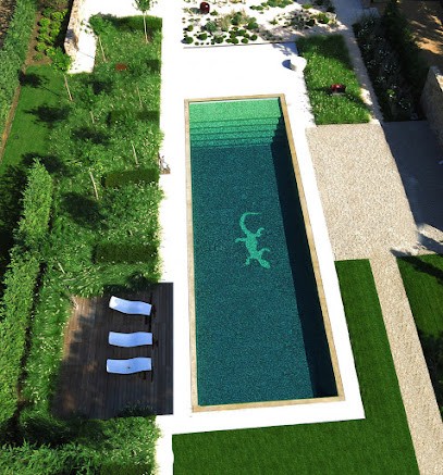 Everblue - Rosso Francis, Pisciniste à Saint-Tropez