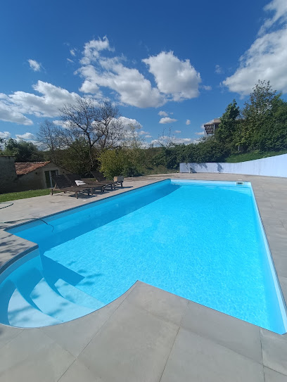 Hr Piscine, Pisciniste à Smarves