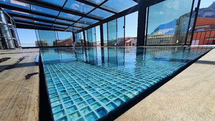 Pavillon Bleu Piscine