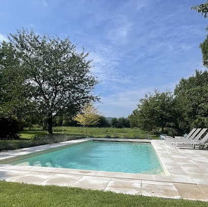 Alliance Piscines Azur Piscine Distributeur, Pisciniste à Tourville-la-Rivière