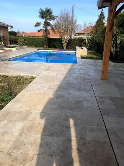 Piscinet, Pisciniste à Salles