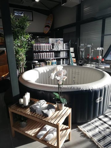 Oasis Piscines & Spas, Magasin de Matériel pour Piscines à Lamotte-Beuvron