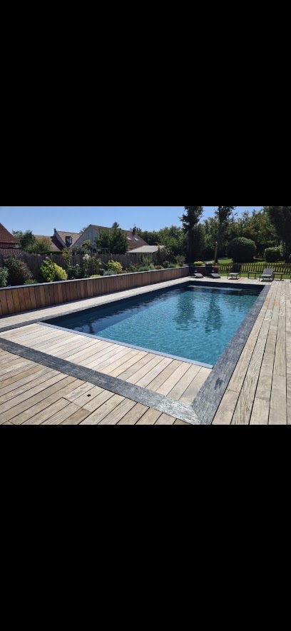 Valois Environnement, Pisciniste à Bourron-Marlotte