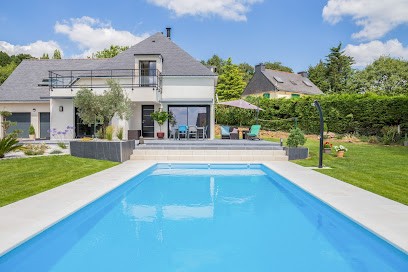 Piscines Desjoyaux, Pisciniste à Theix-Noyalo