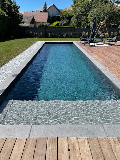 J.N Distribution, Pisciniste à Sevrier